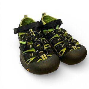 Keen Big Kids Newport H2 Black and Green - size 1